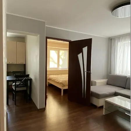 Lovely 1-bedroom Near Centre شقة تالين
